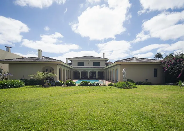 Casa Dos Arcos - Suites & Pool
